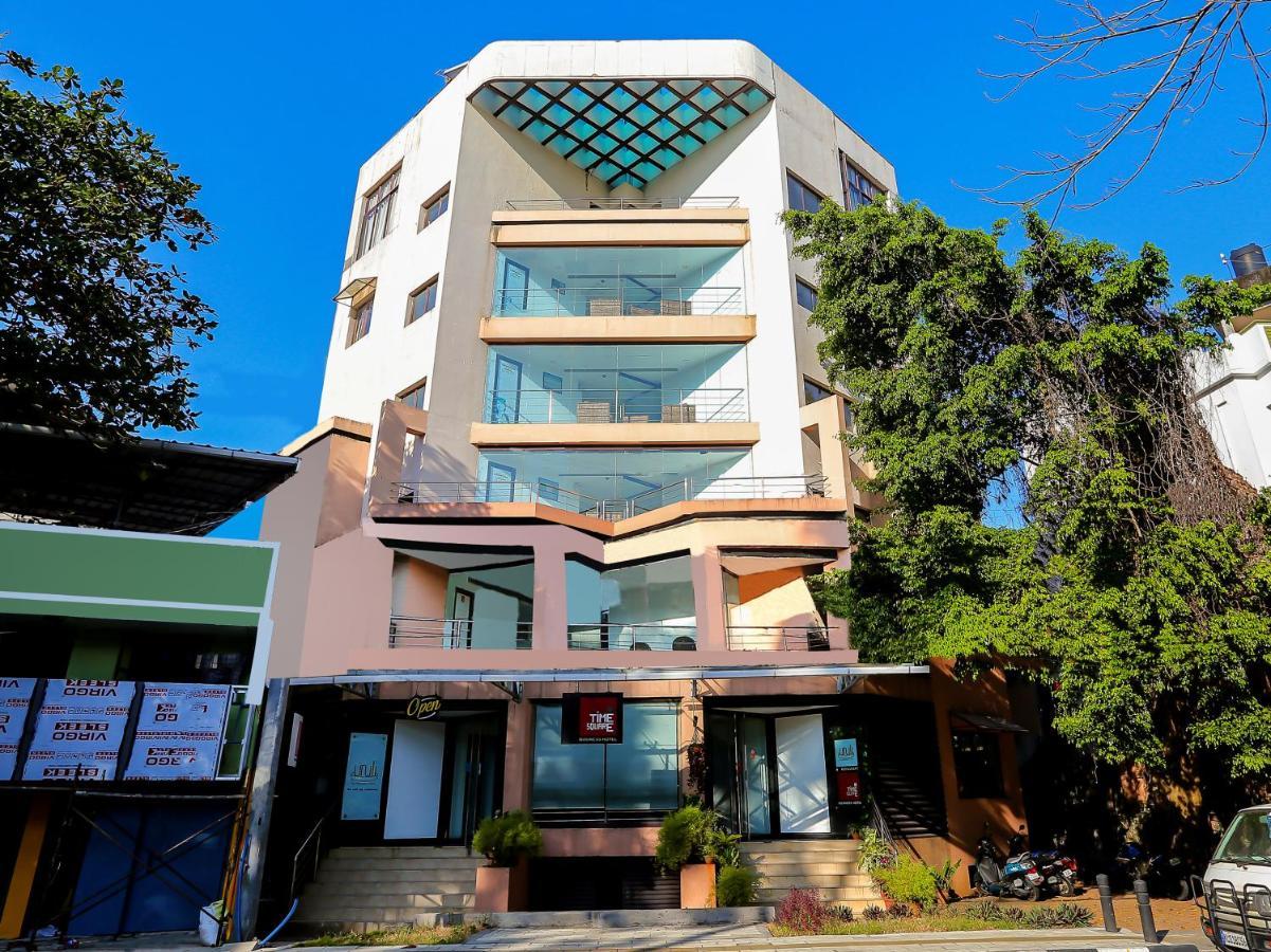 Treebo Trend Time Square Marine Drive Hotel Kochi Exterior foto