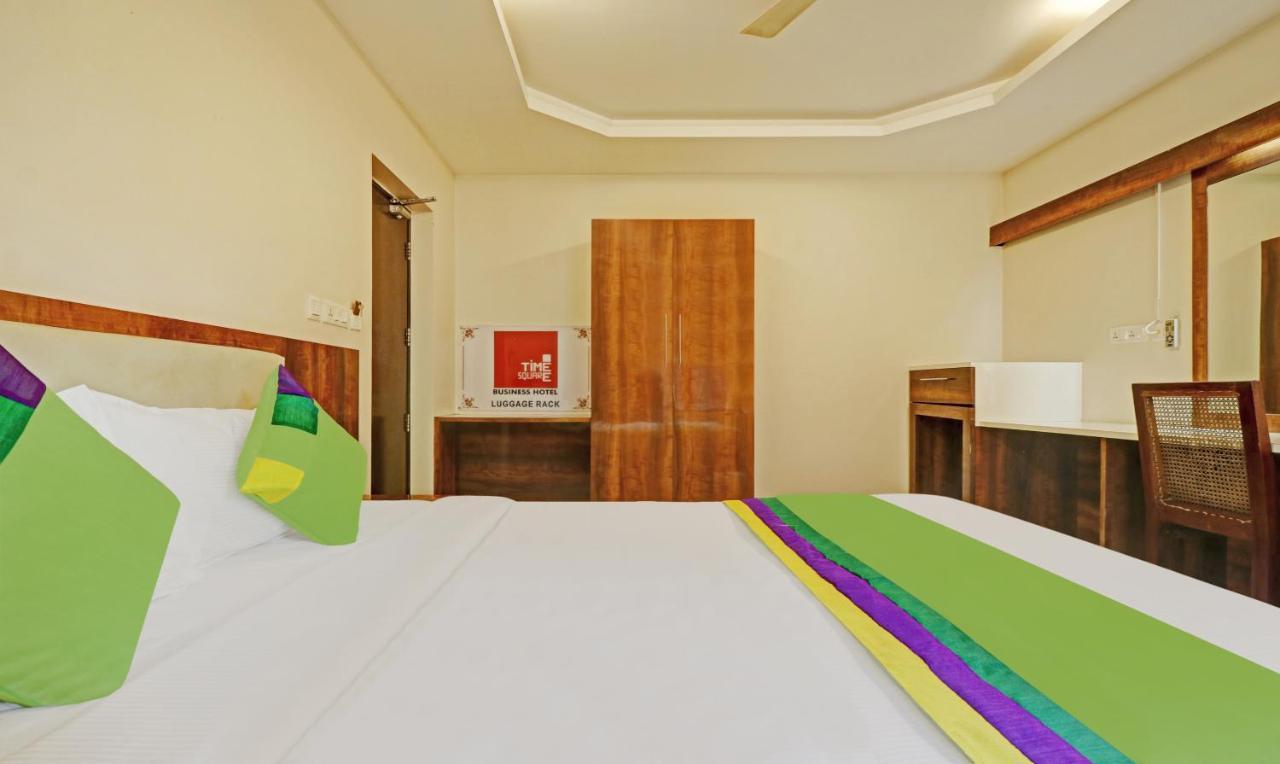 Treebo Trend Time Square Marine Drive Hotel Kochi Exterior foto