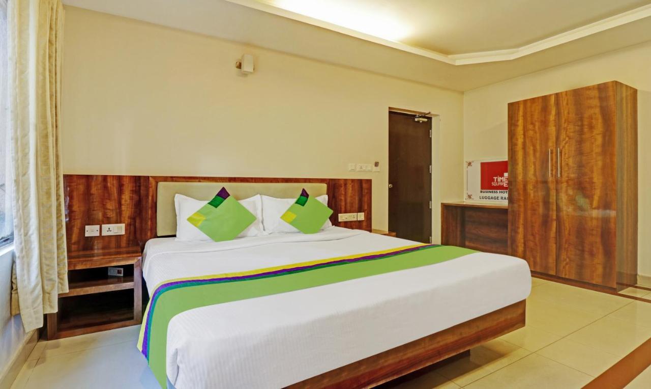 Treebo Trend Time Square Marine Drive Hotel Kochi Exterior foto